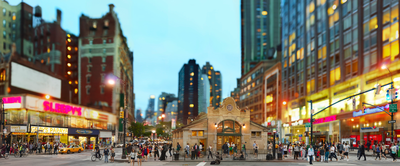 Illustration for article titled These Mesmerizing Cityscapes Are Stitched Together From Dozens of Photos